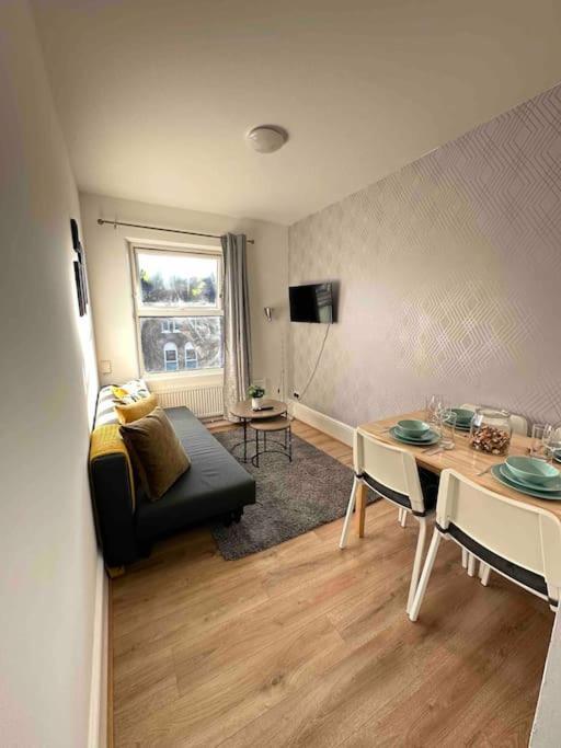 2 Bed Sofa Bed Up To 6 * Londra